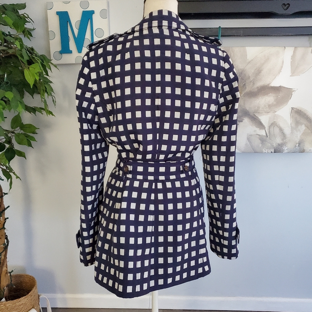 Banana Republic Navy and White Checkered Trench Coat - Picture 6 of 12